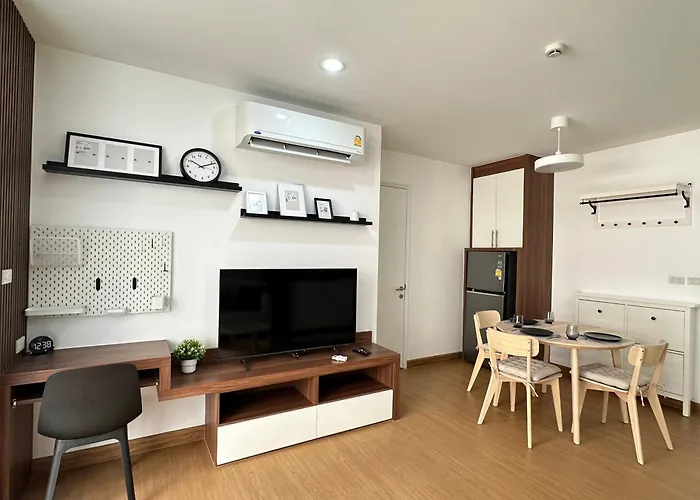 6th Avenue Sukhumvit Bkk 302 Bts Asoke & Nana Mrt Sukhumvit Bangkok